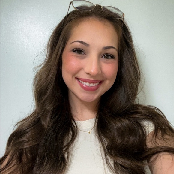 Meet your Posher, Molly - Picture 1 of 1